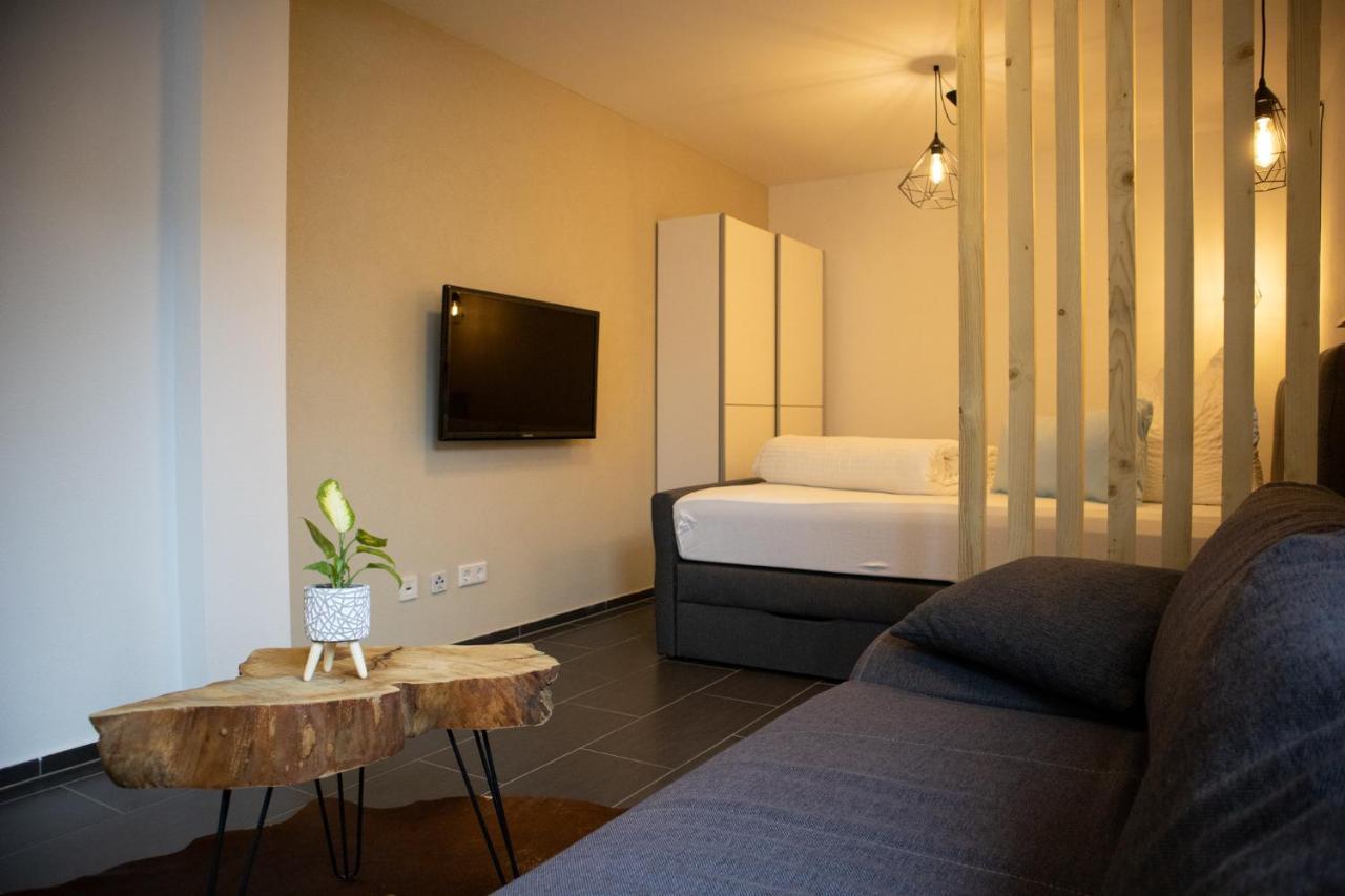 Am Seewald - Ferienwohnung Am Bodensee フリードリヒスハーフェン エクステリア 写真